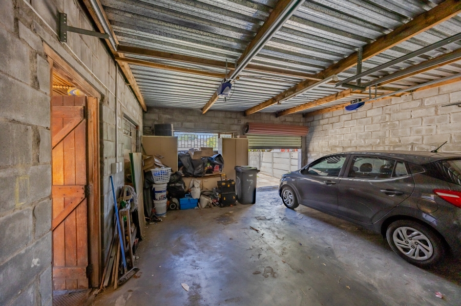 4 Bedroom Property for Sale in Riverton Western Cape